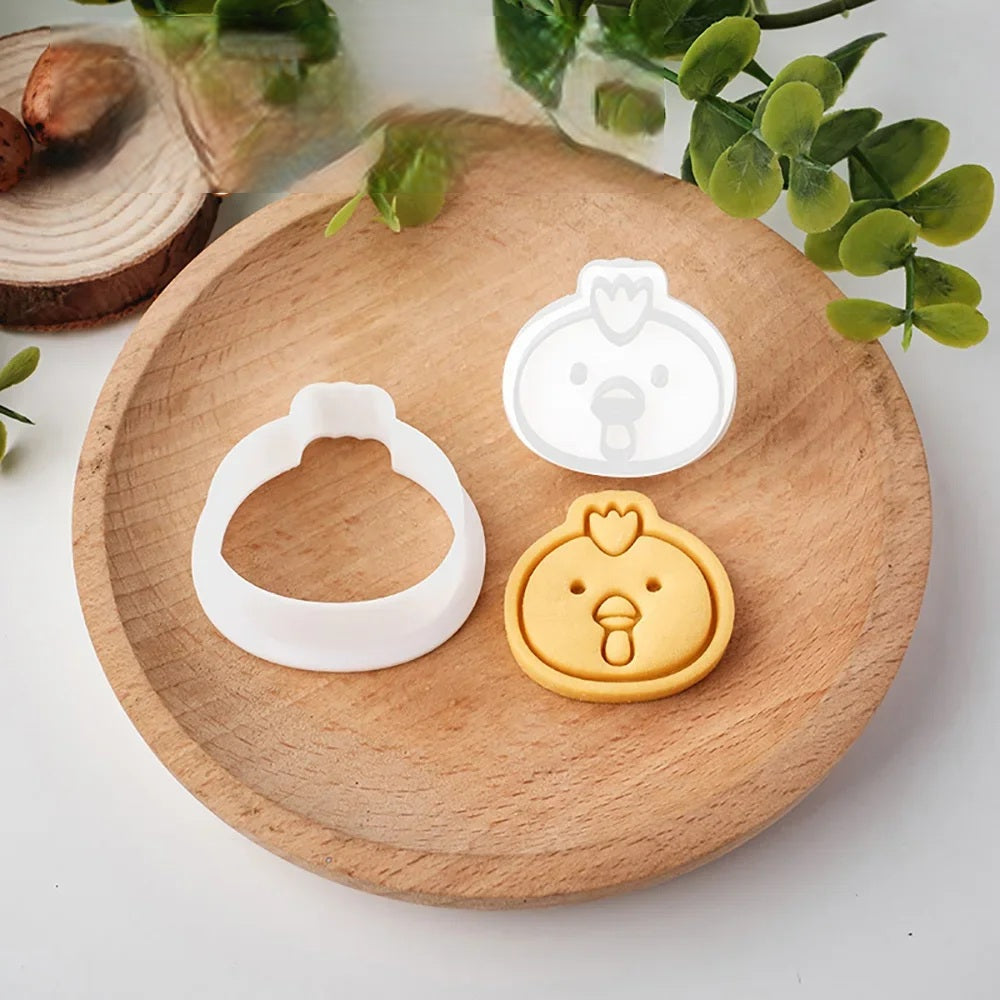 Emporte piece pour patisserie avec biscuit en forme de poule