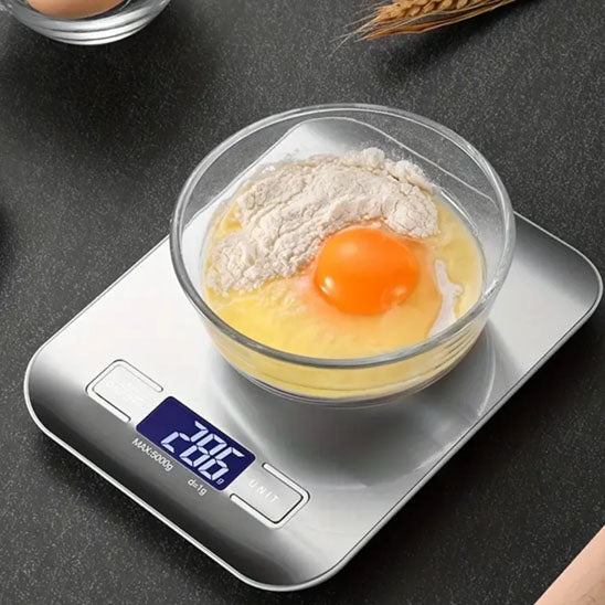 balance cuisine avec preparation gateau