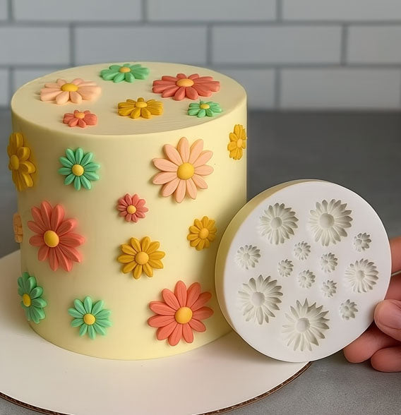decoration marguerite sur gateau avec moule silicone