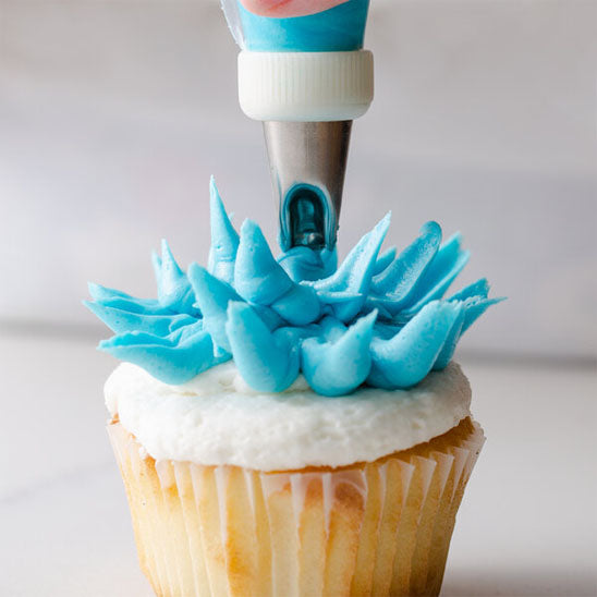 decoration muffin avec douille en patisserie