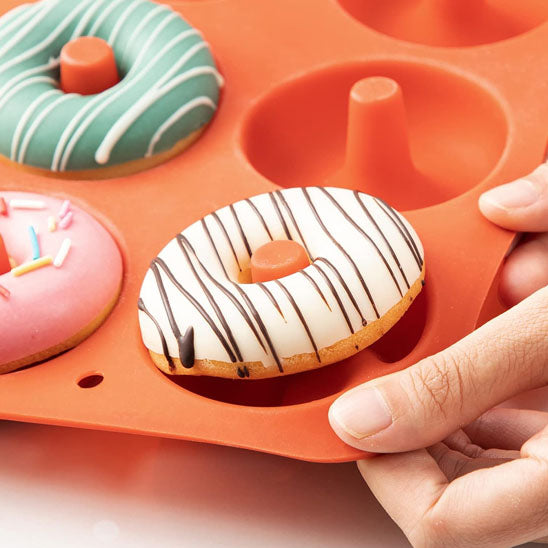 demoulage donut avec moules silicone couleur orange