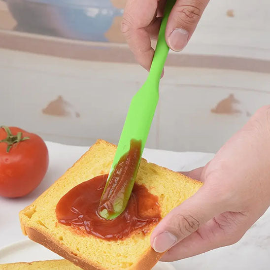 tartiner avec spatule cuisine