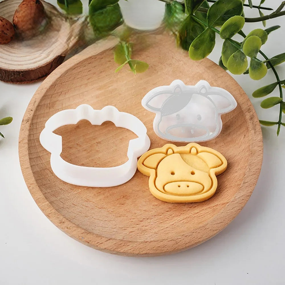 Emporte piece pour patisserie avec biscuit en forme de vache