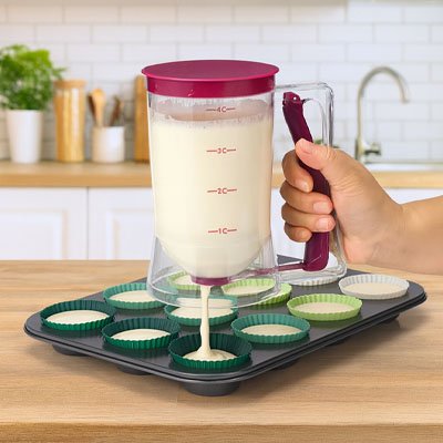 entonnoir à piston avec moule a muffin