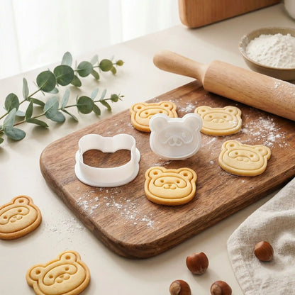 Emporte piece pour patisserie raton laveur sur table bois