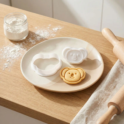 Emporte piece patisserie panda dans assiette 