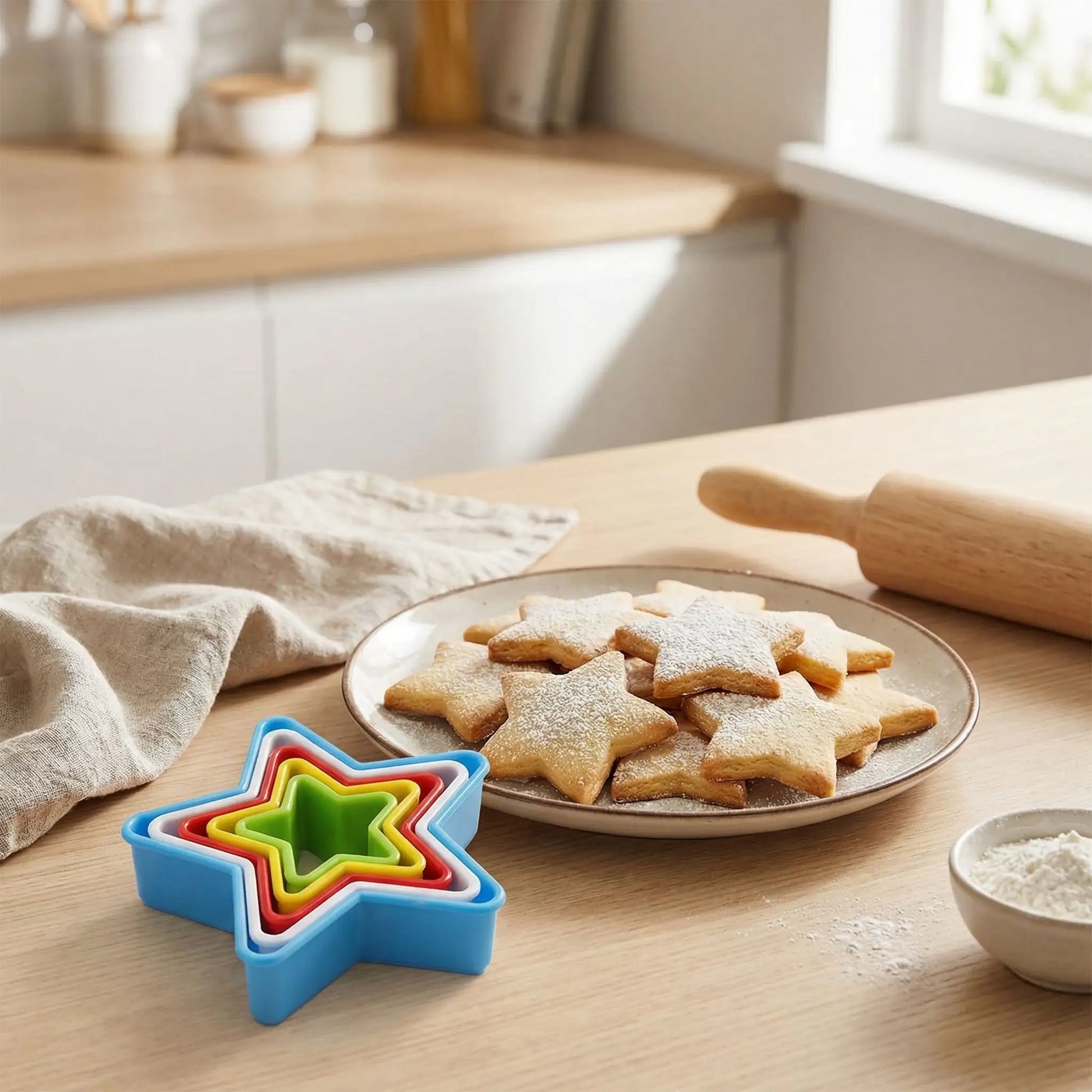 Emporte Piece Etoile avec biscuit dans assiette