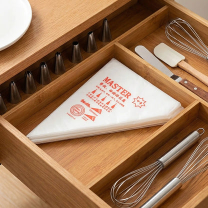 Poche jetable patisserie rangé dans tiroir cuisine 