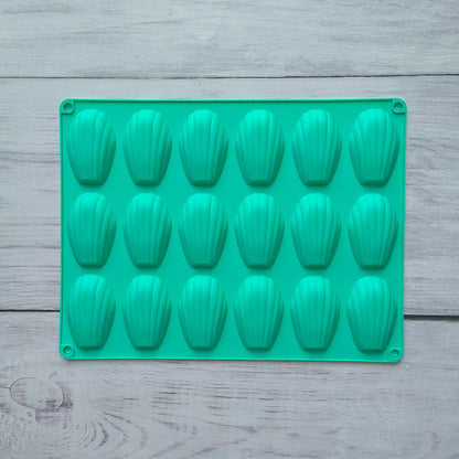 Moule madeleines silicone - 18 Cavités Premium | Madeluxe™ - Mon Rayon Pâtisserie