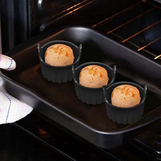 moule muffin couleur noir dans four