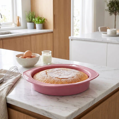 Moule silicone rond sur table cuisine marbre