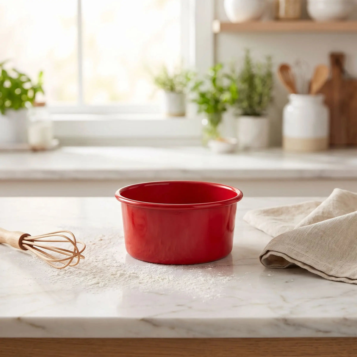 petit moule rond silicone sur table marbre cuisine