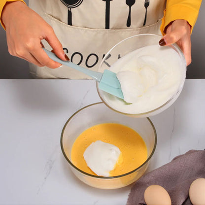 prepration gateau avec spatule couleur bleu