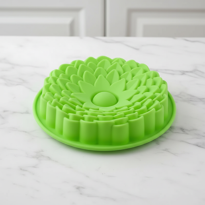 Moule silicone fleur sur table cuisine marbre